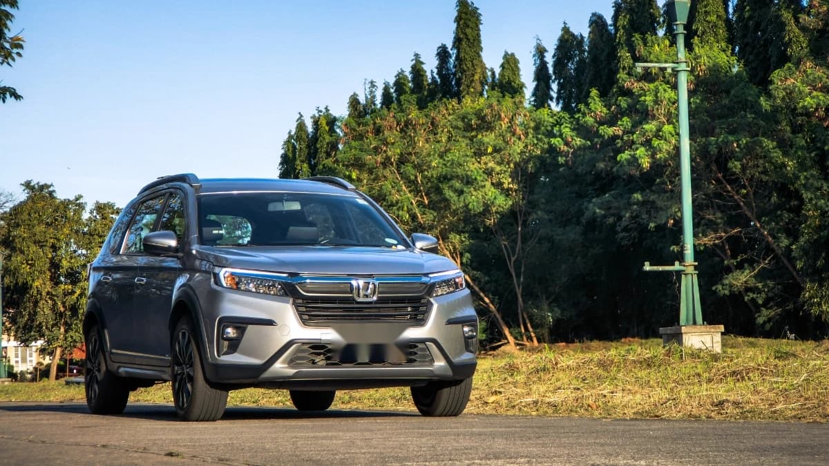Honda BR-V 2025 7-seater SUV available for rent